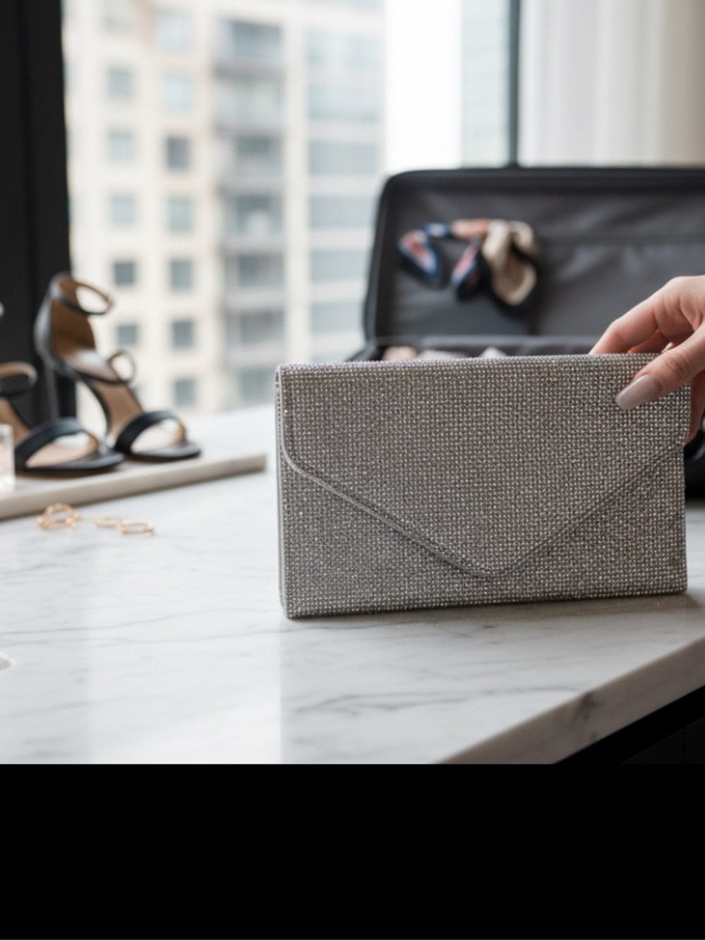 Gorgeous Silver Rhinestone Crystal Envelope Evening Clutch